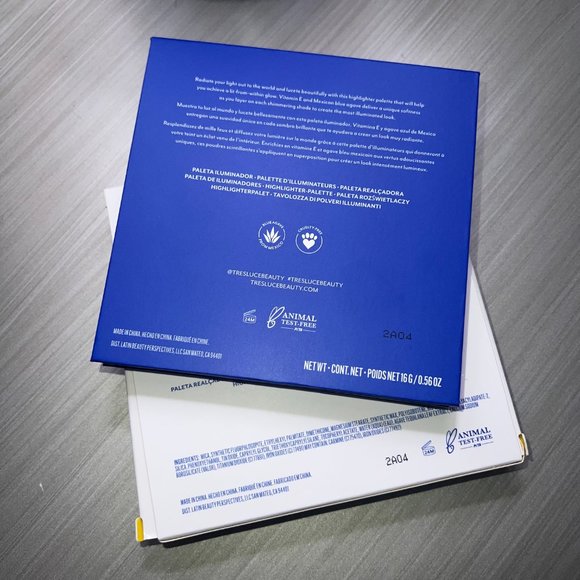 NIB Treslúce Beauty Lucete Glow Highlighter Palette with 4 Shades - Picture 3 of 5